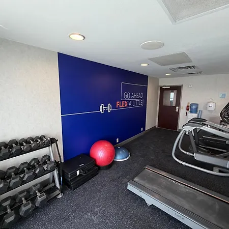 Holiday Inn Express & Suites Syracuse North - Airport Area By Ihg-3